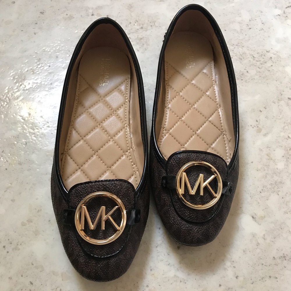 Michael Kors black and brown flats